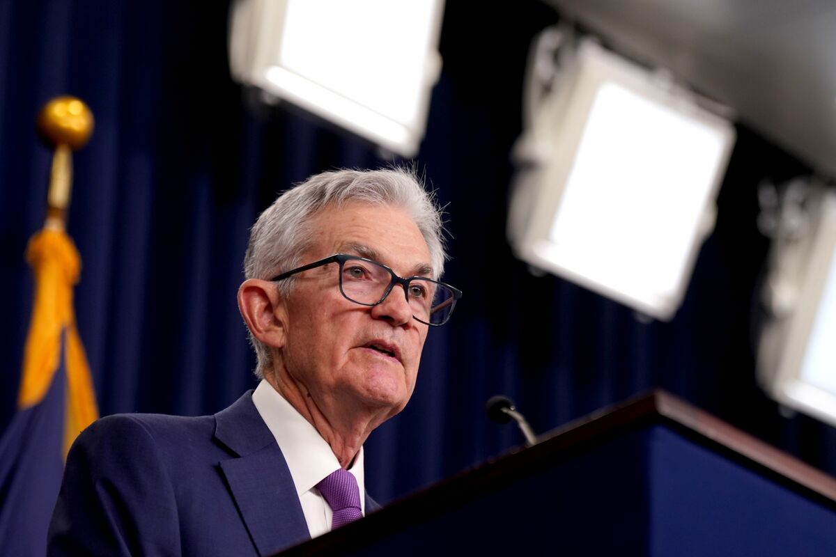 Chủ tịch Fed: Nền kinh tế Mỹ đang thiếu bền vững để hạ lãi suất