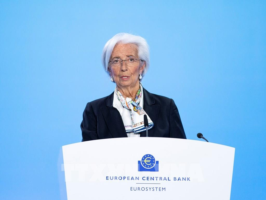 Chủ tịch ECB: Đừng để quá muộn mới cắt giảm lãi suất