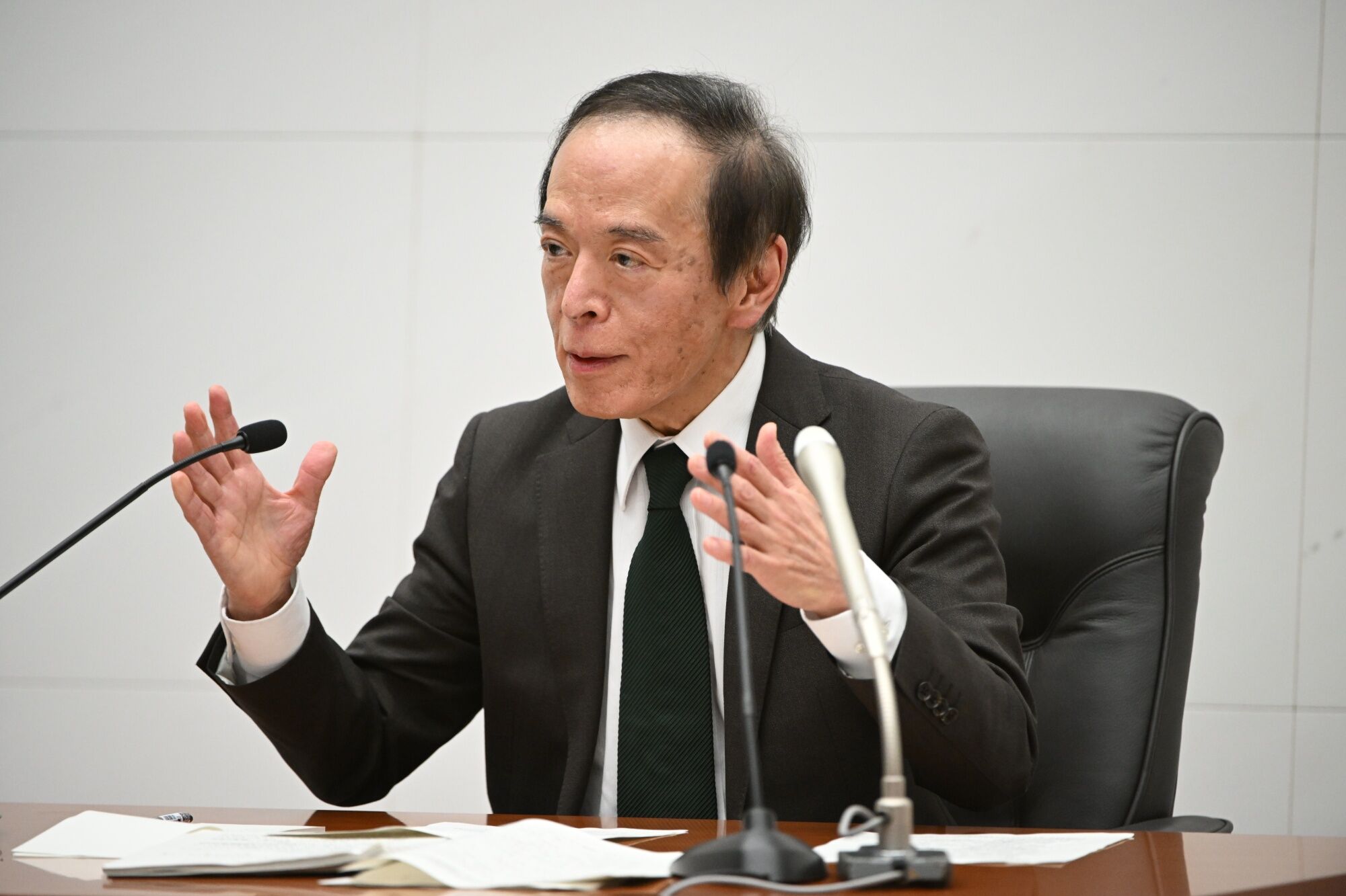 Thống đốc Ueda cho rằng khả năng cao BoJ sẽ đạt được mục tiêu về lạm phát trong mùa hè này