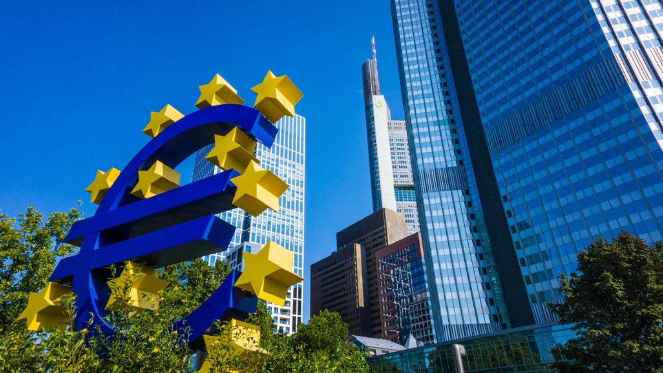ECB vững tay lèo lái chính sách tiền tệ bất chấp áp lực từ lạm phát