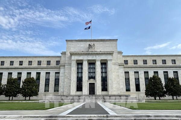 Giới đầu tư hạ kỳ vọng Fed giảm mạnh lãi suất trong năm nay