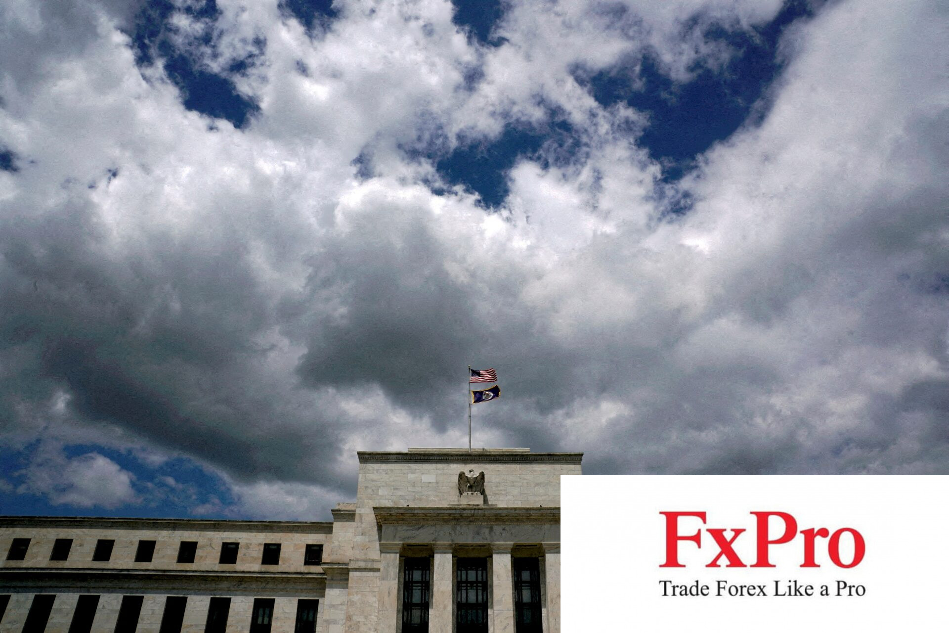 Chủ tịch Fed Boston dự kiến thực hiện khoảng hai lần cắt giảm lãi suất trong năm nay