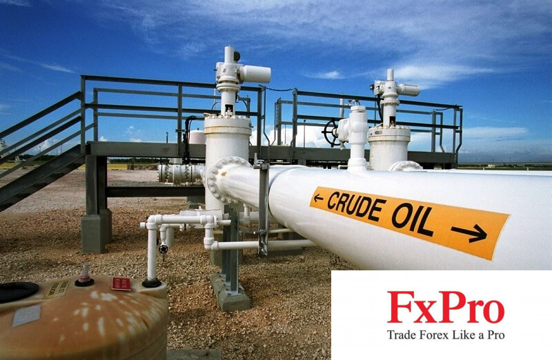 Giá dầu giảm mạnh trong tuần trước khi các nhà giao dịch tập trung vào rủi ro ở Trung Đông
